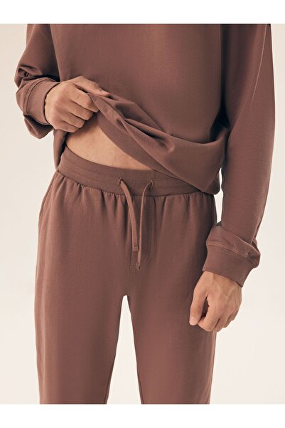 Henderson Men's Active Wear Sweatpants Elegant Base & Classic Cut & Minimalist Design | Outside
