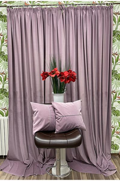 Liz Line Set of two velvet curtains, with drapery, various sizes and colors, from the "Velvet" range by Liz Line