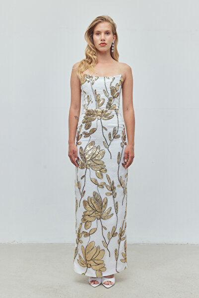 Bohai Design Beyaz Renk Pullu Payetli Gold İşleme Detaylı Straplez Uzun Elbise