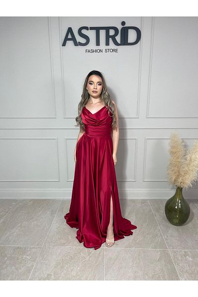 ASTRID FASHION STORE Olga long satin dress with gold straps and dropped bust