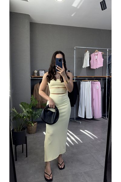 YOUR NAME Low-Cut Detailed Slit Body-Hugging Dress