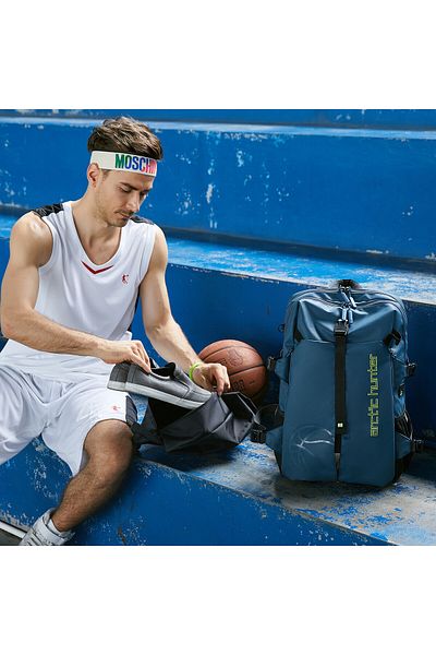 Arctic Hunter Durable Gym Sports Backpack Water Resistant with Luggage Trolley Carry Belt and Built in USB for Men