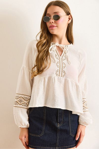 Olalook Γυναικεία Λεπτομερής Μπλούζα Bohemian Muslin με Κέντημα Λευκό Βιζόν BLZ-19003058