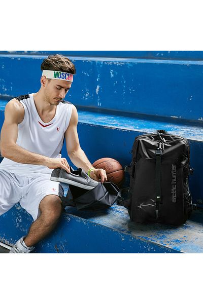 Arctic Hunter Durable Gym Sports Backpack Water Resistant with Luggage Trolley Carry Belt and Built in USB for Men