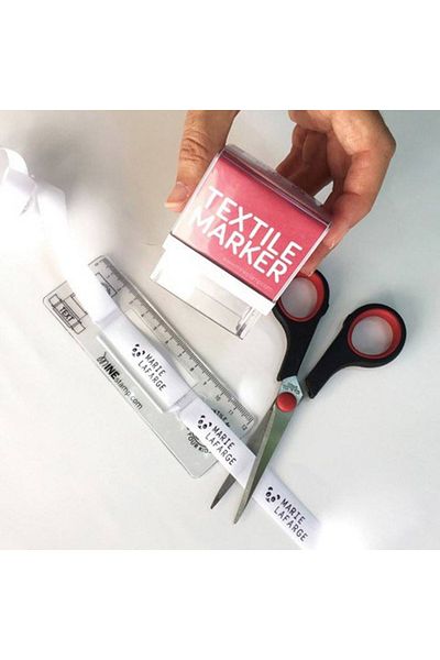 Mine Stamp - Centering Ruler with 2m Iron On Tape