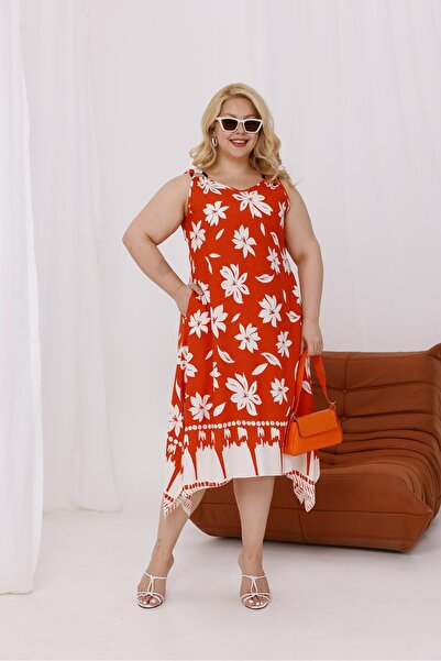 Siyezen Plus Size Asymmetrical Cut Dress with Buckle Detail