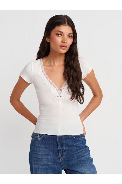 Coral Lace Striped V-Neck Badi Ecru