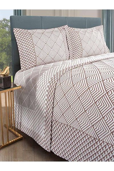 Karna Home Avra Bedspread Set