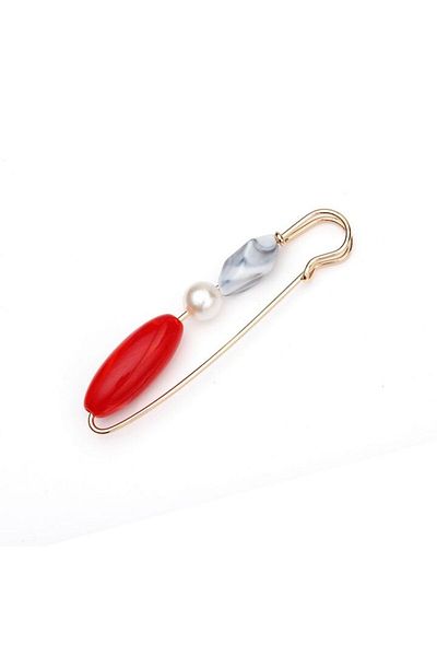 OEM Martisor brosa dama tip ac de siguranta cu 3 elemente decorative, rosu, 8 cm