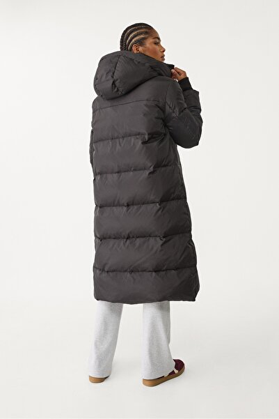 Stradivarius Long puffer coat