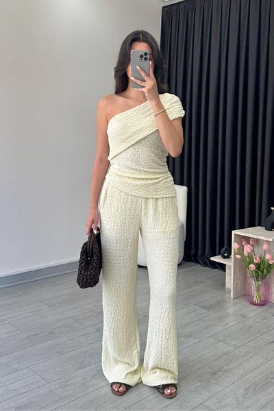 ECEMİ Yona Ecru Off Shoulder Blouse Pants Set