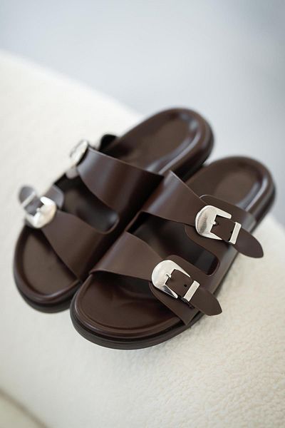 Parponi Teresa Women's Thick Sole Buckle Slippers Brown