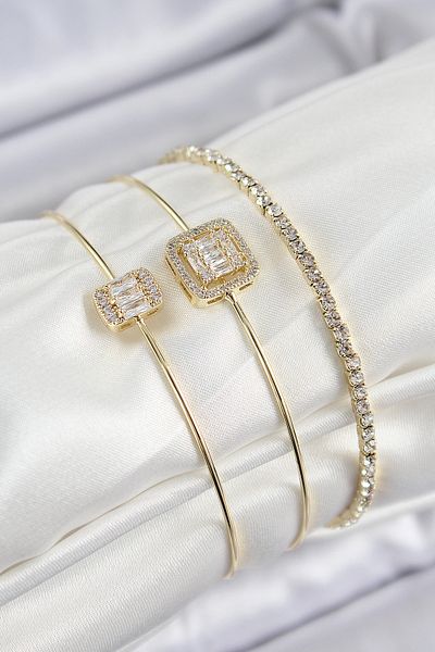 BESKAR Brass Zircon Stone Baguette Model Gold Color Vip 3-Piece Women's Bracelet