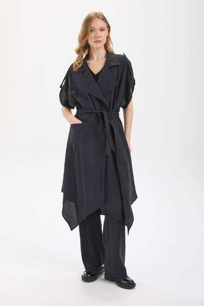 IMBUE Modal Dokulu Trenç Yaka Asimetrik Kuşaklı Siyah Kimono Yelek