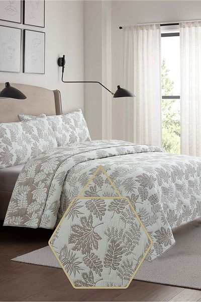 Bee Home Bed and Bath Tjx Matelasse | 3 Pieces King Quilt Set - 260 X 236 Cm