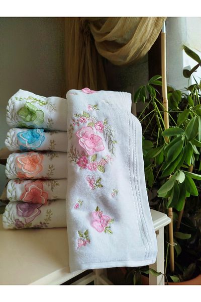 Fiesta Aybüke White Velvet 3D Embroidered Boxed 50X90 cm 100% Cotton
