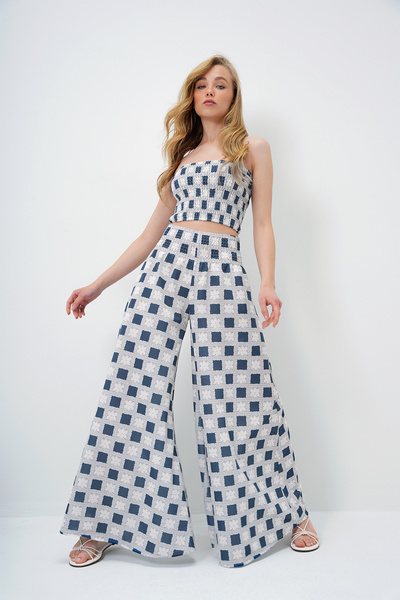 Trend Alaçatı Stili Kadın Havacı Mavi Beli Gipeli Geniş Paça Pantolon Ve Gipeli Crop Büstiyer Takım Alc-X14058