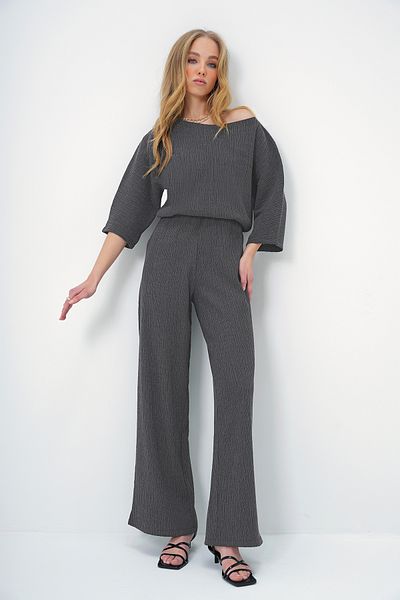 Trend Alaçatı Stili Anthracite Color Boat Neck Loose Blouse and Palazzo Pants - Bat Sleeve Alc-X13470