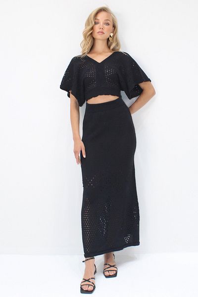 Trend Alaçatı Stili Women's Black Deep V-Neck Ethnic Pattern Hole Openwork Knitwear Crop Blouse and Skirt Set Alc-X14001