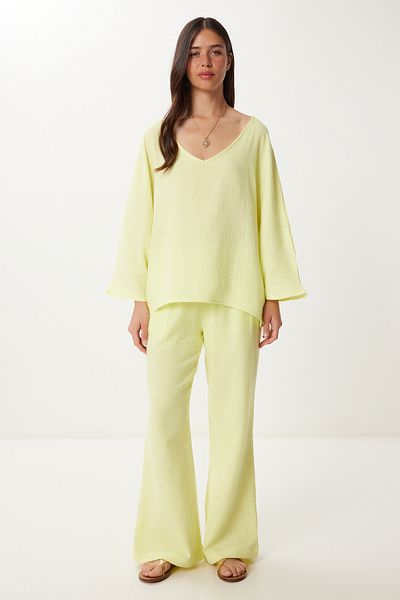 Happiness İstanbul Women's Yellow Muslin Blouse Pants Suit Fn03473