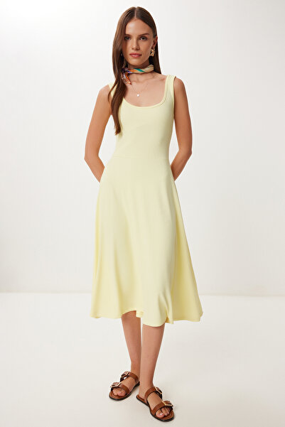 Happiness İstanbul Kadın Sarı Askılı Yazlık Fitilli Örme Midi Elbise DZ00130