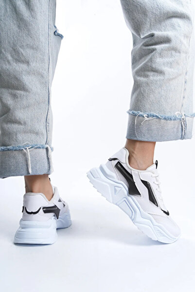 ayakkabıhavuzu Γυναικείο sneaker με λευκό κορδόνι καθημερινής άνετης σόλας