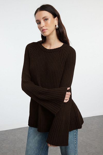 Trendyol Collection Brown More Sustainable Wide Fit Peplum Detailed Cotton Knitwear Sweater Twoaw25Kz00305