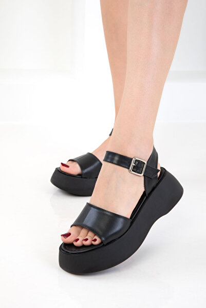 SOHO Черни дамски сандали 20742