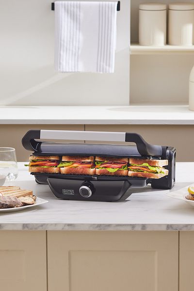 Karaca Gastro Diamond Antibacterial Toaster Shiny Black