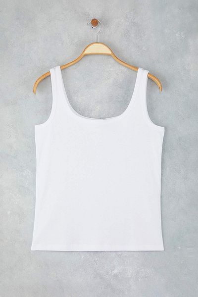 Trendyol Curve White U-Neck Soft Fabric 100% Cotton Knitted Large Size Undershirt