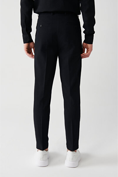 Avva Μαύρο παντελόνι Seersucker με ανάγλυφη υφή Lycra με χαλαρή εφαρμογή