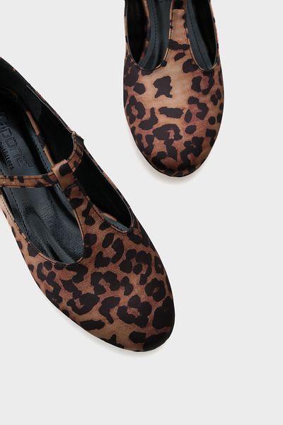 Capone Outfitters Belinda Buckle Women's Ballerinas