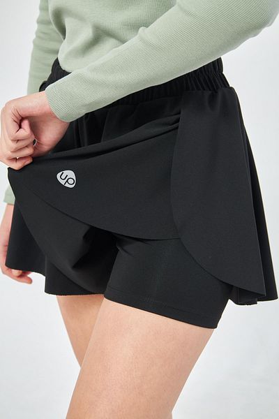 Chandraswear Black Women's Sports Shorts - 2-Layer Flared Skirt, Tights Incorporated - Rane