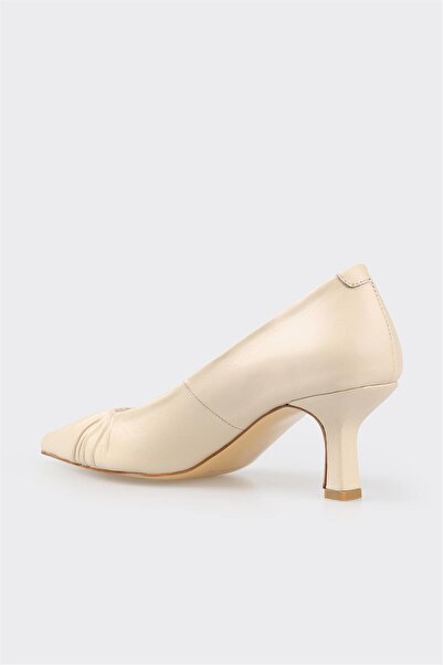 Elle Shoes Bej Deri Kadın Stiletto