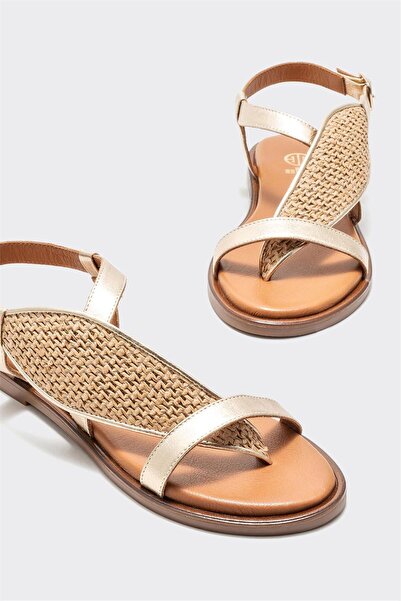 Elle Shoes Gold Kadın Parmak Arası Sandalet