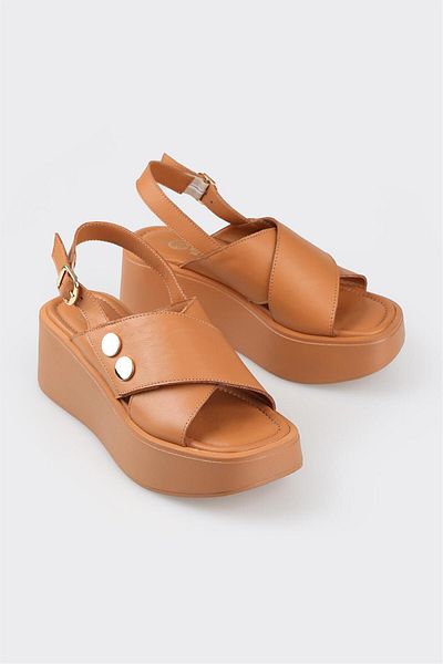 Elle Shoes Ταν Δερμάτινα Γυναικεία Σφηνοτάκουνα Σανδάλια