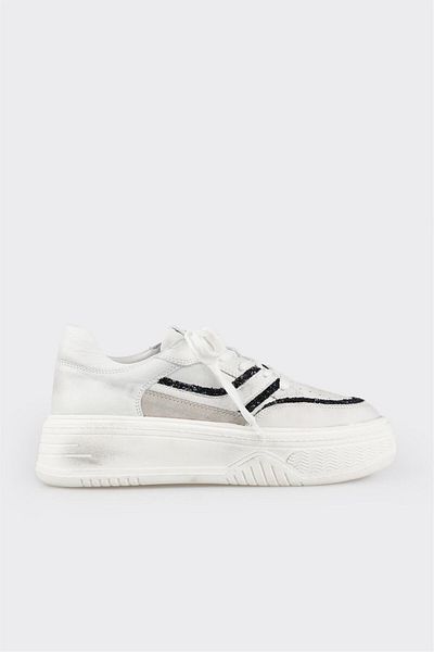 Elle Shoes حذاء رياضي نسائي من الجلد الأبيض