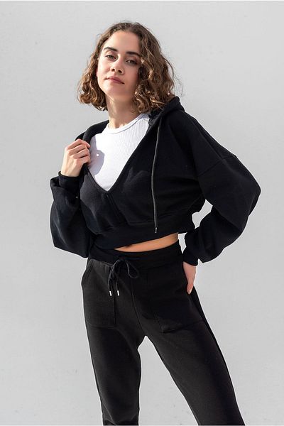 la & vetta Hanorac tricotat crop negru cu decolteu în V - cu glugă