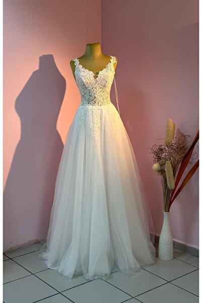 GÖKŞİN MODA A Kesim Kırık Beyaz Askılı Helen Gipür Işlemeli Gelinlik