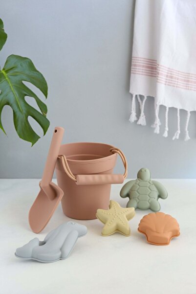 OHYO Silicone Bath and Beach Bucket Set - Healthy and Natural Children's Play Set - Milk Coffee