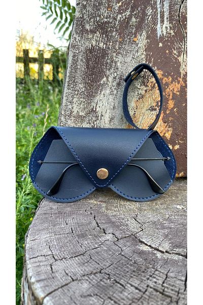 Atölyezümra Hanging Glasses Case Heart Model (Navy Blue Color)