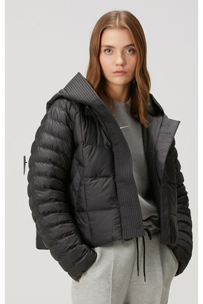 Nike Therma-Fit PrimaLoft® Thermoplume® Oversized Swoosh Puffer Full-Zip Hoodie Kadın Mont