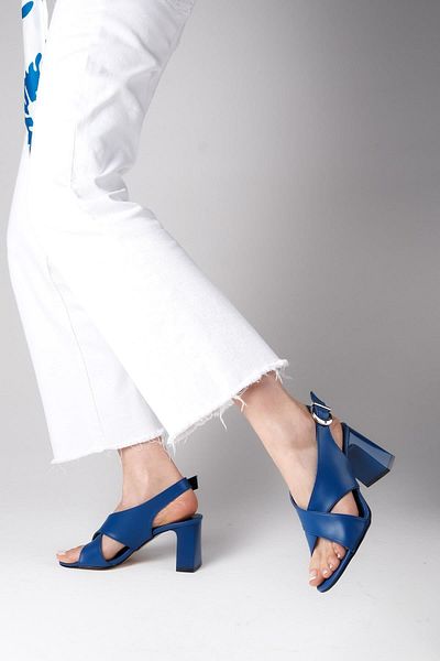 Mio Gusto Mia Saks Blue Color Sandale cu toc pentru femei