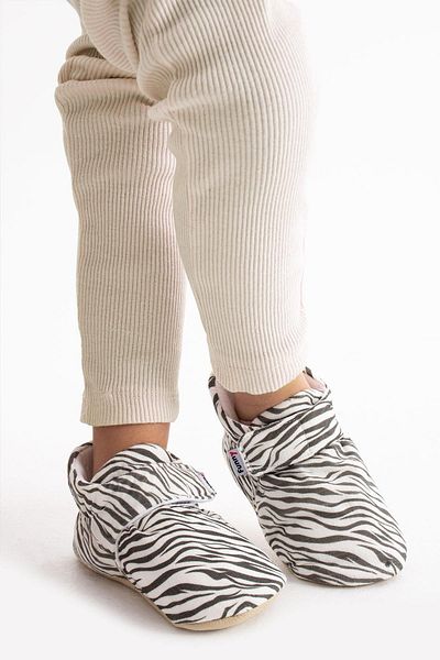 Funny Baby Patterned Muslin Slippers Non-Slip Ergonomic Sole Comfortable Airable Vegan