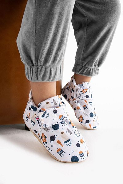 Funny Baby Non-Slip Sole Organic Velcro Baby Slippers Anti-Sweat Soft Cute Figured Comfortable