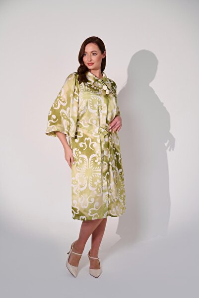 DE WHITES ΦΟΡΕΜΑ ΜΕΓΑΛΟΥ ΜΕΓΕΘΟΥΣ ΜΕ ΣΤΑΥΡΩΜΕΝΟ ΣΧΕΔΙΟ ΚΑΙ ΖΩΝΗ