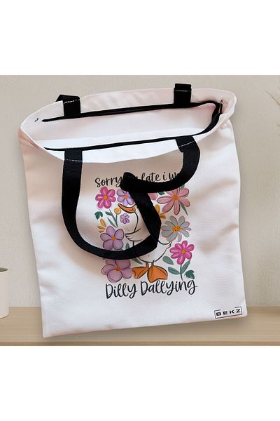 BEKZ Textile Bag With Zipper, Tote Bag, Sorry I’m Late I Was Dilly Dallying Pattern 38 X 34.5 Cm, ​​White,
