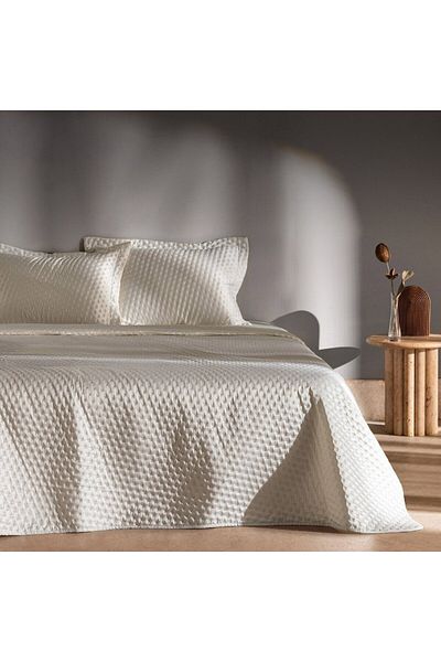 Madame Coco Arles Einzel-Satin-Tagesdecke - Ecru