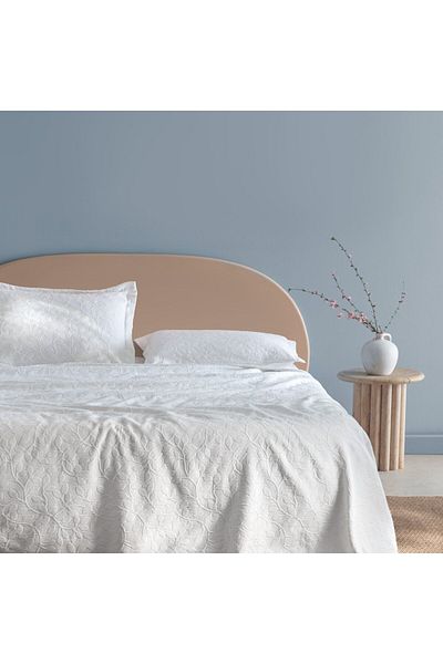 Madame Coco Chantal Doppelbett-Tagesdecke aus 100 % Baumwolle, Weiß