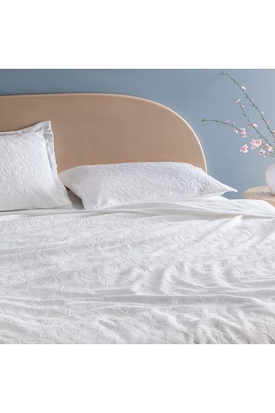 Madame Coco Chantal Doppelbett-Tagesdecke aus 100 % Baumwolle, Weiß